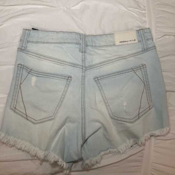 Kendall + Kylie Light Wash Jean Cutoff Shorts - Picture 4 of 4